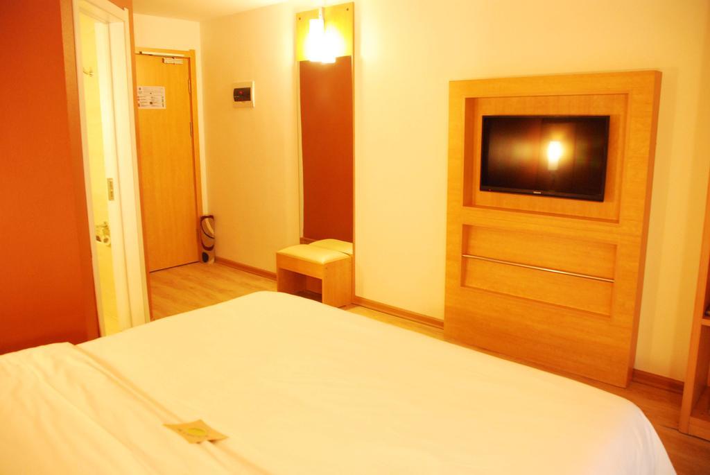 Ibis Changchun Jianshe Street Exterior photo