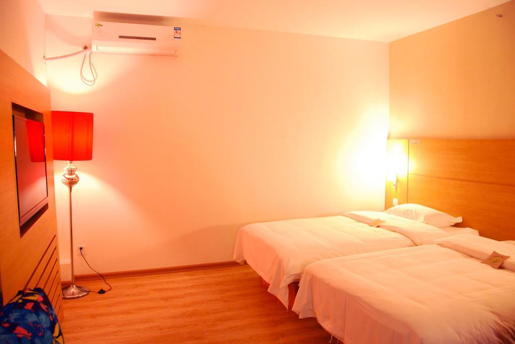 Ibis Changchun Jianshe Street Exterior photo